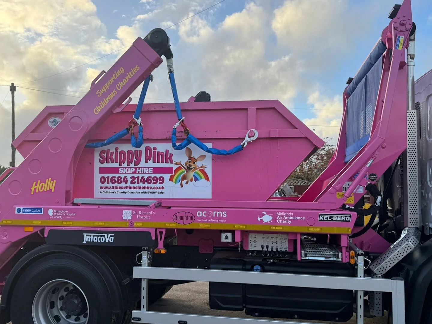 Skippy Pink Skip Hire Ltd